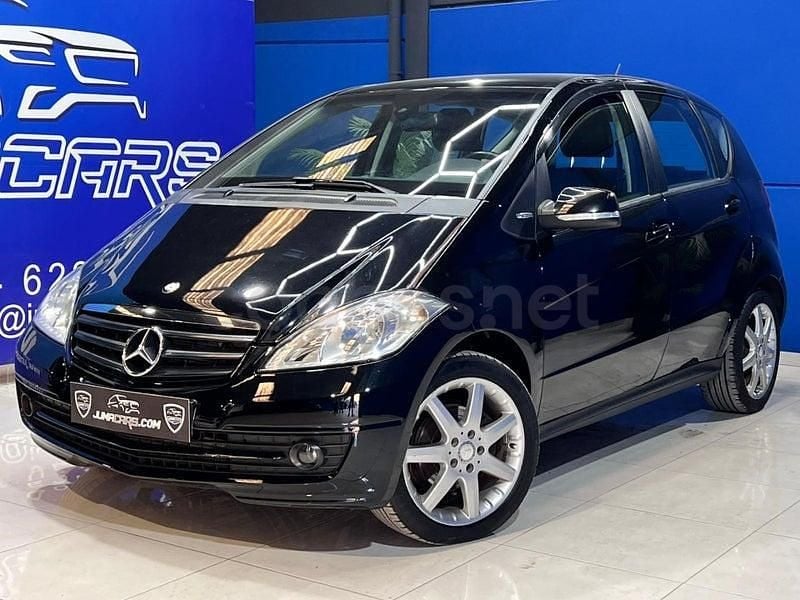 Usado Mercedes A180 Avantgarde 109 CV (80 kW) 2010 Negro Monovolumen