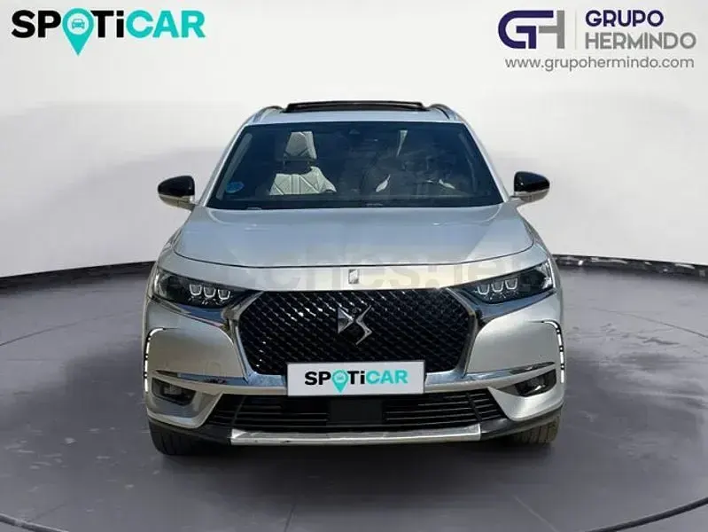 Usado DS Automobiles DS7 Crossback So Chic 300 CV (220 kW) 2021 Gris / plata SUV