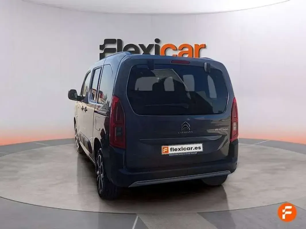 Usado Citroën Berlingo 131 CV (96 kW) 2023 Gris Monovolumen