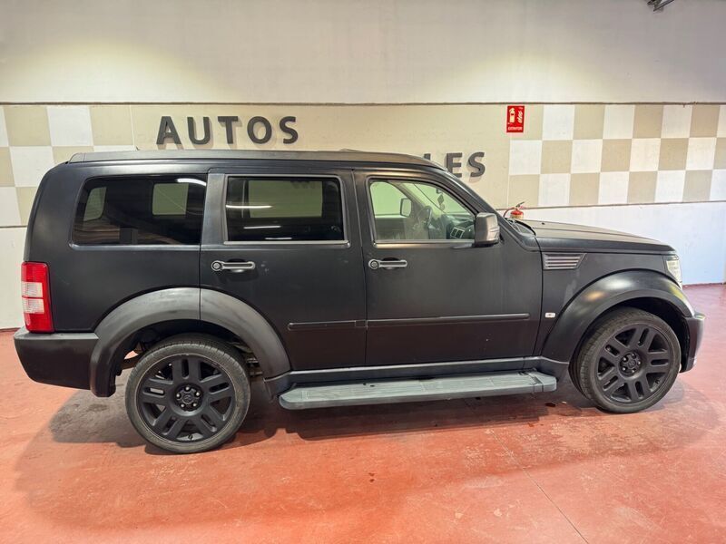 Usado Dodge Nitro SXT 177 CV (130 kW) 2007 Negro SUV