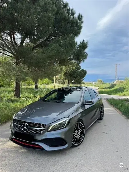 Usado Mercedes A250 Motorsport Edition 218 CV (160 kW) 2017 Gris / plata Berlina