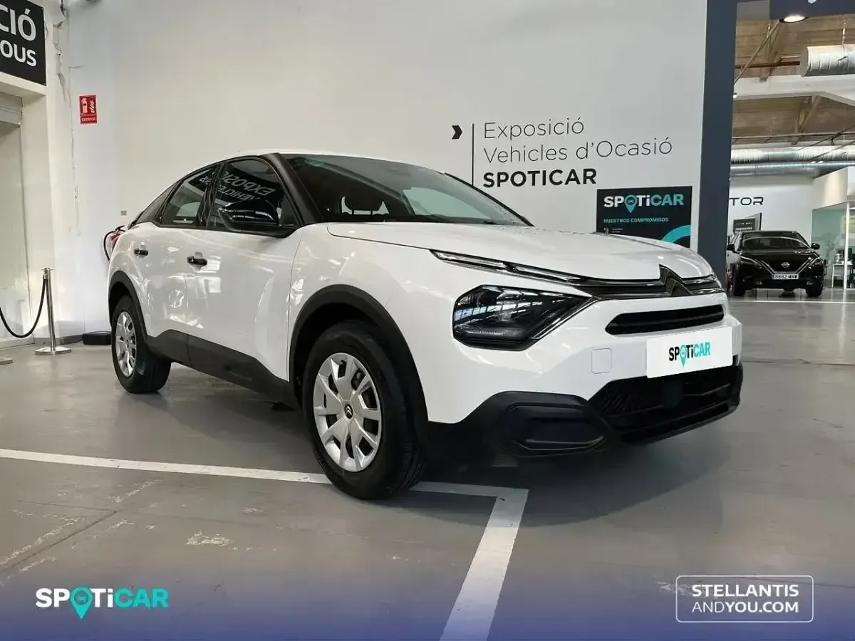 Usado Citroën C4 Live 101 CV (74 kW) 2023 Blanco SUV