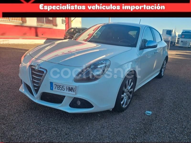 Blanco Usado 2013 Alfa Romeo Giulietta Distinctive Berlina | 5990 € (Precio justo) - Imagen 1/4