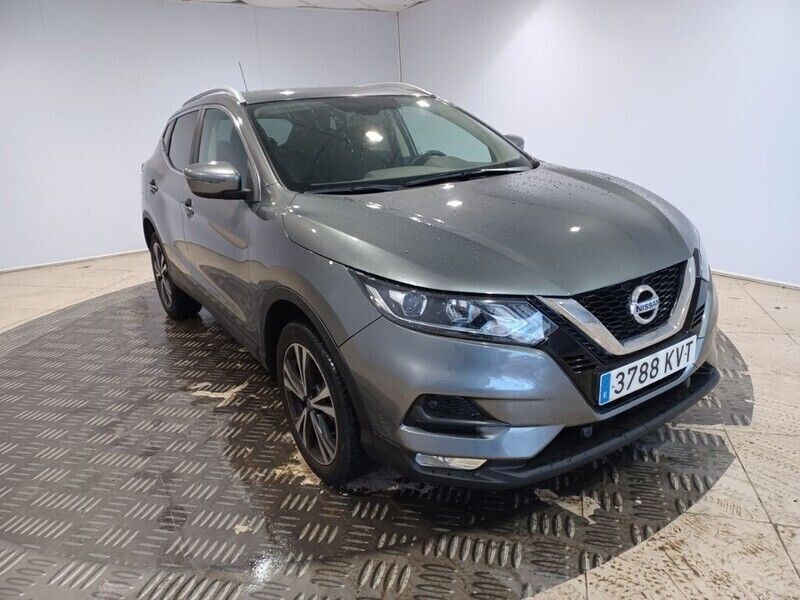 Usado Nissan Qashqai Acenta 190 CV (139 kW) 2019 Gris SUV