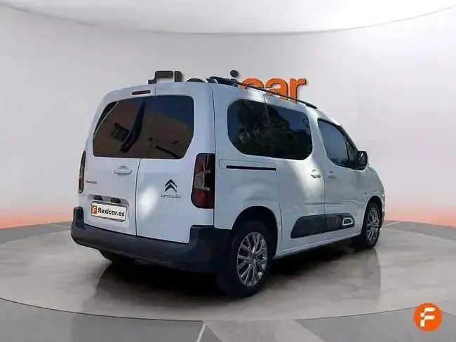 Usado Citroën Berlingo Feel 102 CV (75 kW) 2019 Blanco Monovolumen