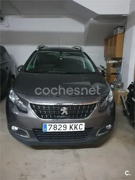 Usado Peugeot 2008 Style 82 CV (60 kW) 2018 Beige SUV