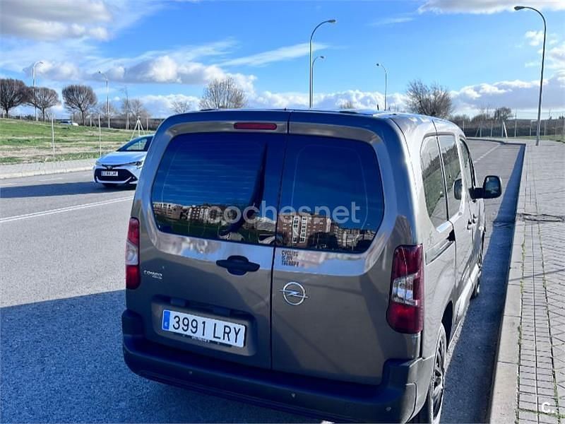 Usado Opel Combo Life Elegance 102 HP (75 kW) 2021 Cinzento Monovolume