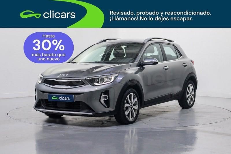 Usado Kia Stonic 84 CV (61 kW) 2023 Gris SUV