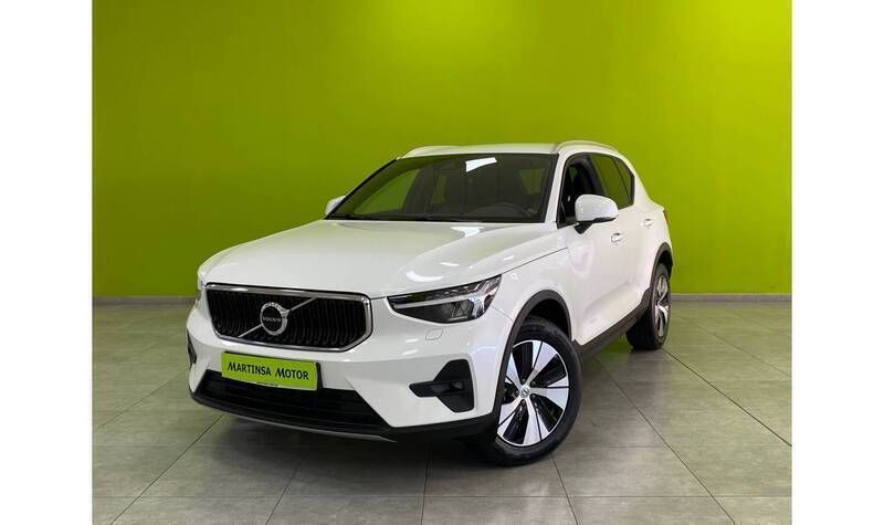 Blanco Usado 2023 Volvo XC40 Core SUV | 31.800 € (Precio justo) - Imagen 1/4