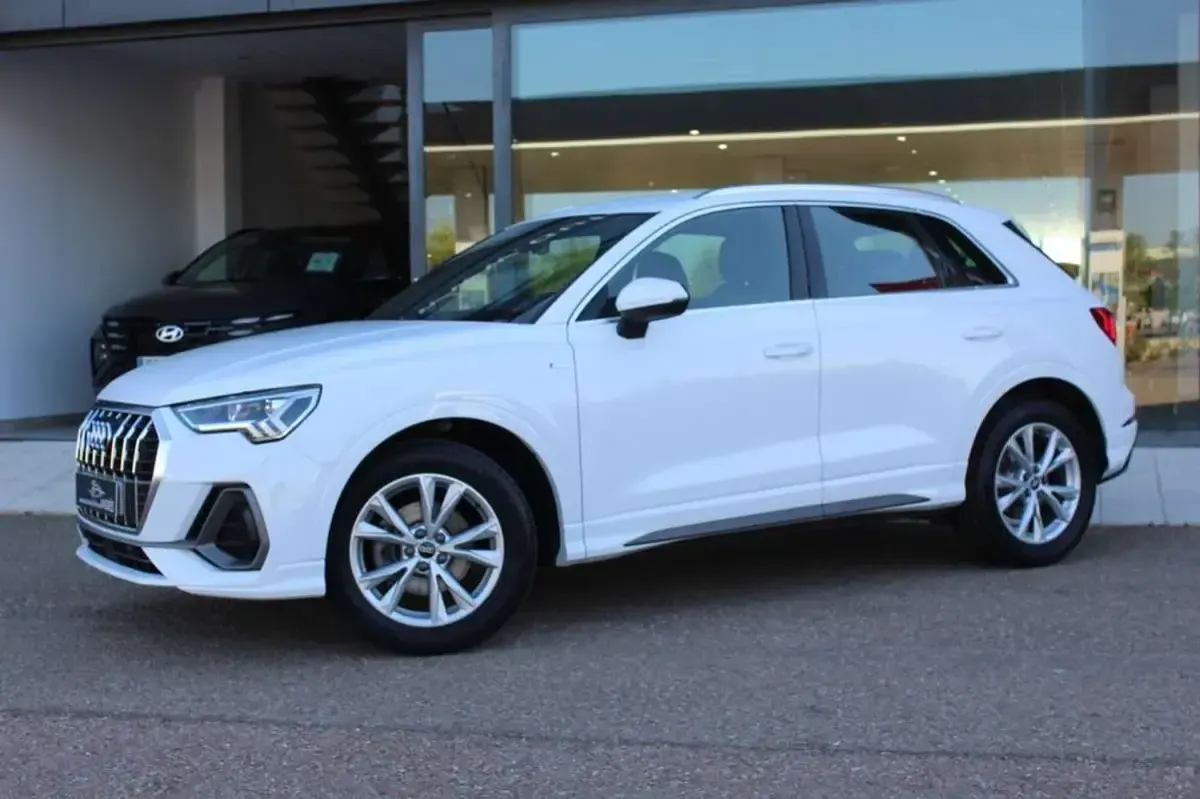 Usado Audi Q3 S-Line 150 CV (110 kW) 2022 Blanco SUV