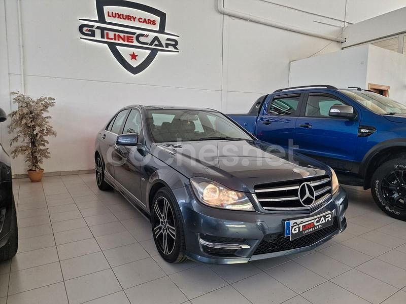 Usado Mercedes C200 136 CV (100 kW) 2014 Gris / plata Berlina