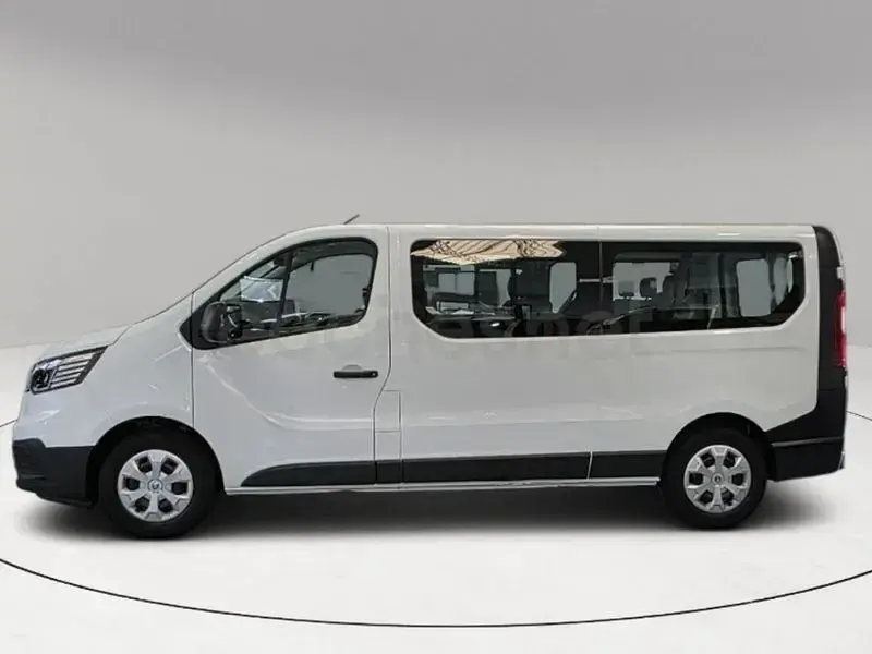Usado Renault Trafic Equilibre 150 CV (110 kW) 2023 Blanco Monovolumen