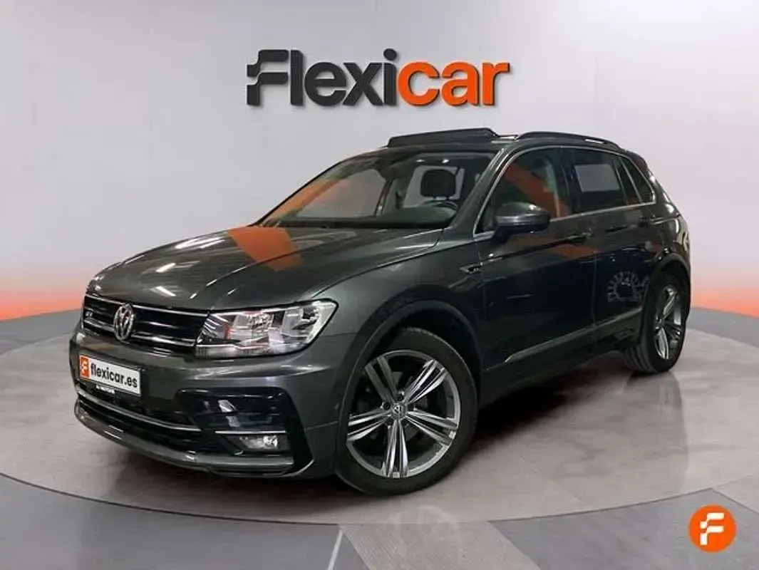 Usado VW Tiguan Sport 150 CV (110 kW) 2019 Gris SUV