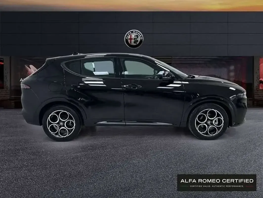 Usado Alfa Romeo Tonale Sprint 131 CV (96 kW) 2025 Negro SUV