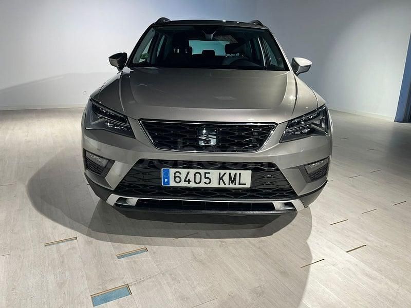 Usado Seat Ateca Style 150 CV (110 kW) 2019 Gris / plata SUV