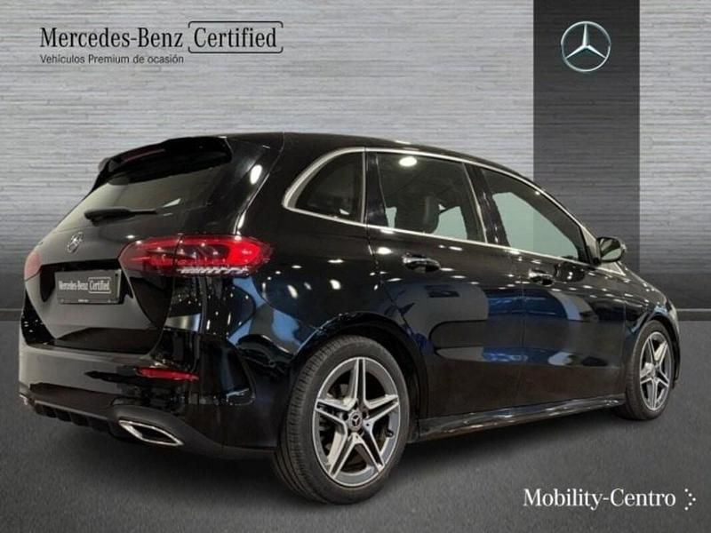 Occasion Mercedes B180 AMG line 116 PK (85 kW) 2022 Zwart MPV