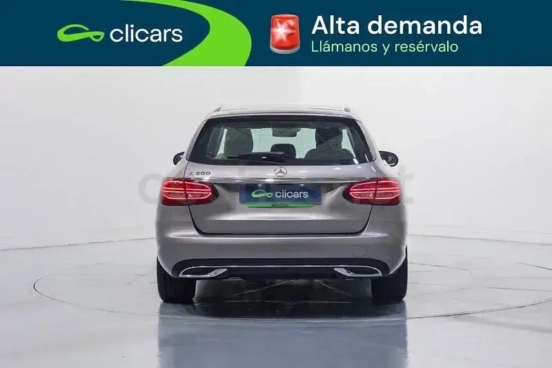 Usado Mercedes C200 184 CV (135 kW) 2020 Gris / plata Familiar