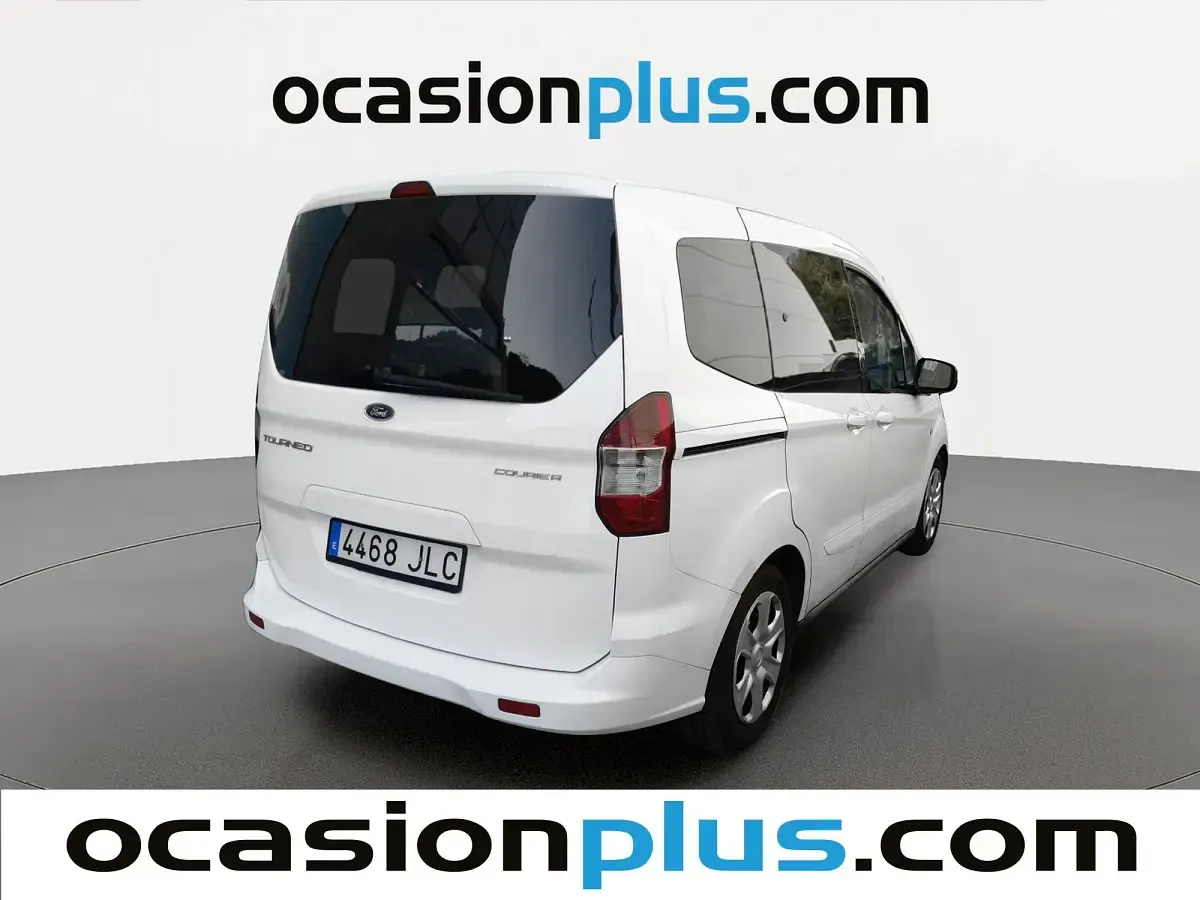 Usado Ford Tourneo Courier Trend 95 CV (69 kW) 2016 Blanco Monovolumen