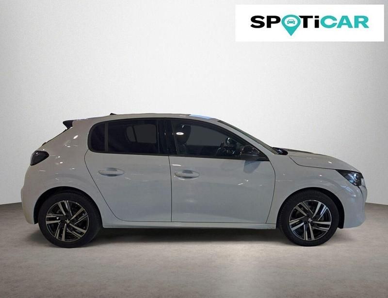 Usado Peugeot 208 Allure 102 CV (75 kW) 2022 Blanco Utilitario
