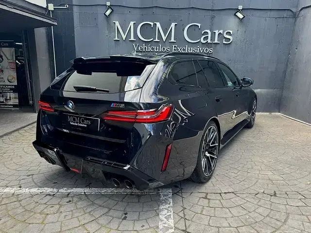 Usado BMW 535 727 CV (534 kW) 2025 Negro Familiar
