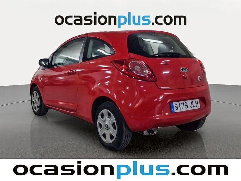 Usado Ford Ka Trend+ 69 CV (50 kW) 2016 Rojo Utilitario
