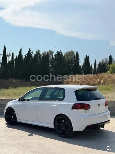 Usado VW Golf VI R 270 CV (198 kW) 2011 Blanco Utilitario