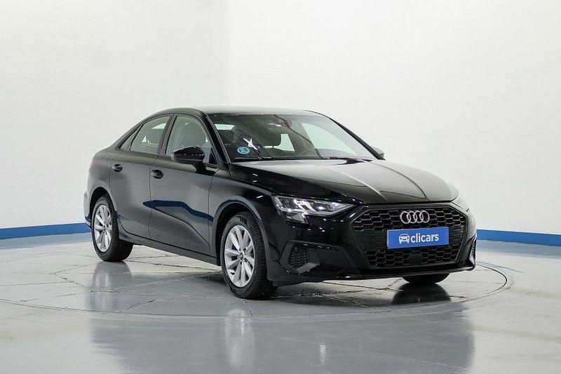 Usado Audi A3 116 CV (85 kW) 2021 Negro Berlina