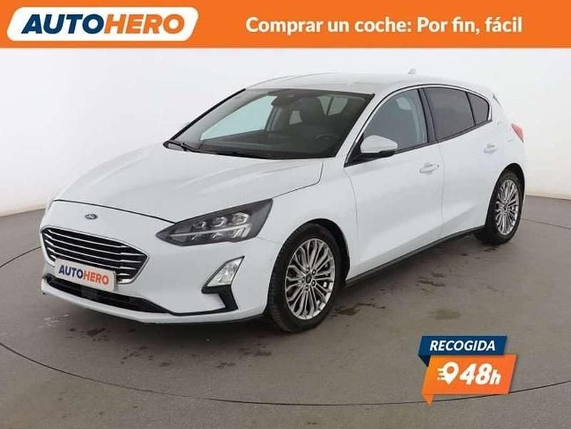 Usado Ford Focus Titanium 126 CV (92 kW) 2019 Blanco Berlina