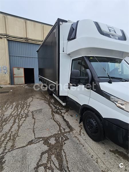 Usado Iveco Daily 176 CV (129 kW) 2012 Blanco Pickup/Camioneta