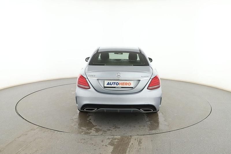 Käytetty Mercedes C220 AMG line 170 HP (125 kW) 2014 Harmaa Sedan