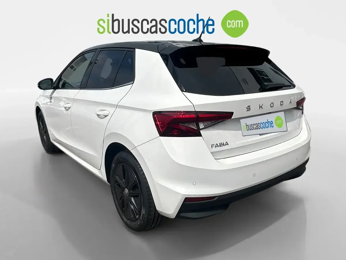 Usado Skoda Fabia 95 CV (69 kW) 2026 Blanco Utilitario