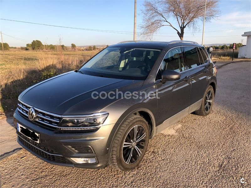 Gris / plata Usado 2017 VW Tiguan Sportline SUV | 19.900 € (Precio justo) - Imagen 1/4