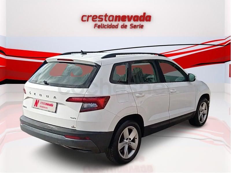 Usado Skoda Karoq Ambition 150 CV (110 kW) 2020 Blanco SUV