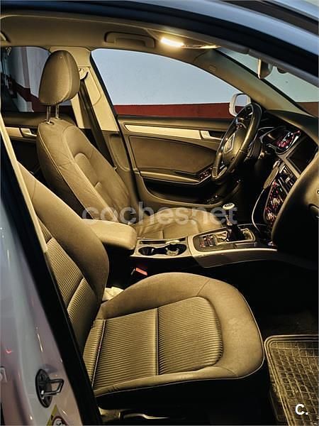 Usado Audi A4 S-Line 143 CV (105 kW) 2013 Blanco Berlina