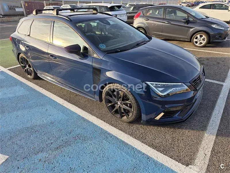 Usado Seat Leon ST FR 150 CV (110 kW) 2018 Azul Familiar