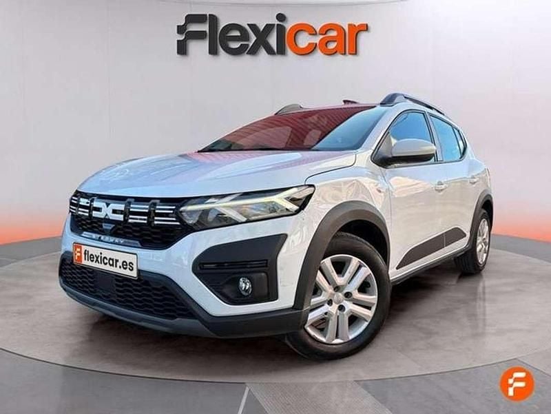Usado Dacia Sandero Essentiel 91 CV (66 kW) 2024 Blanco Utilitario