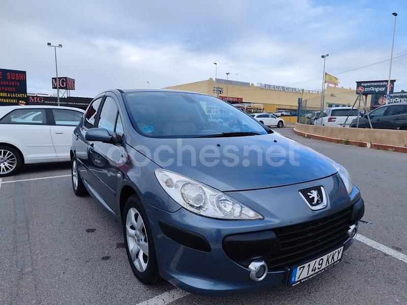 Gris / plata Usado 2006 Peugeot 307 Berlina | 5550 € - Imagen 1/4