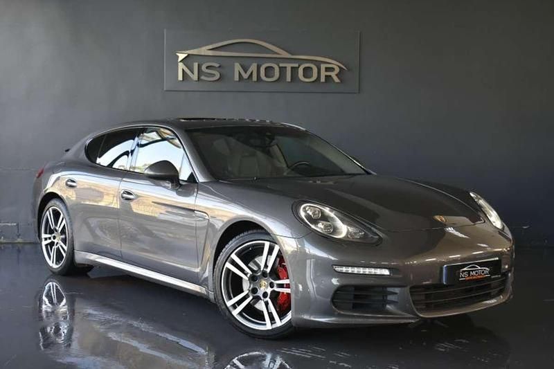 Usado Porsche Panamera 300 CV (220 kW) 2015 Gris Utilitario