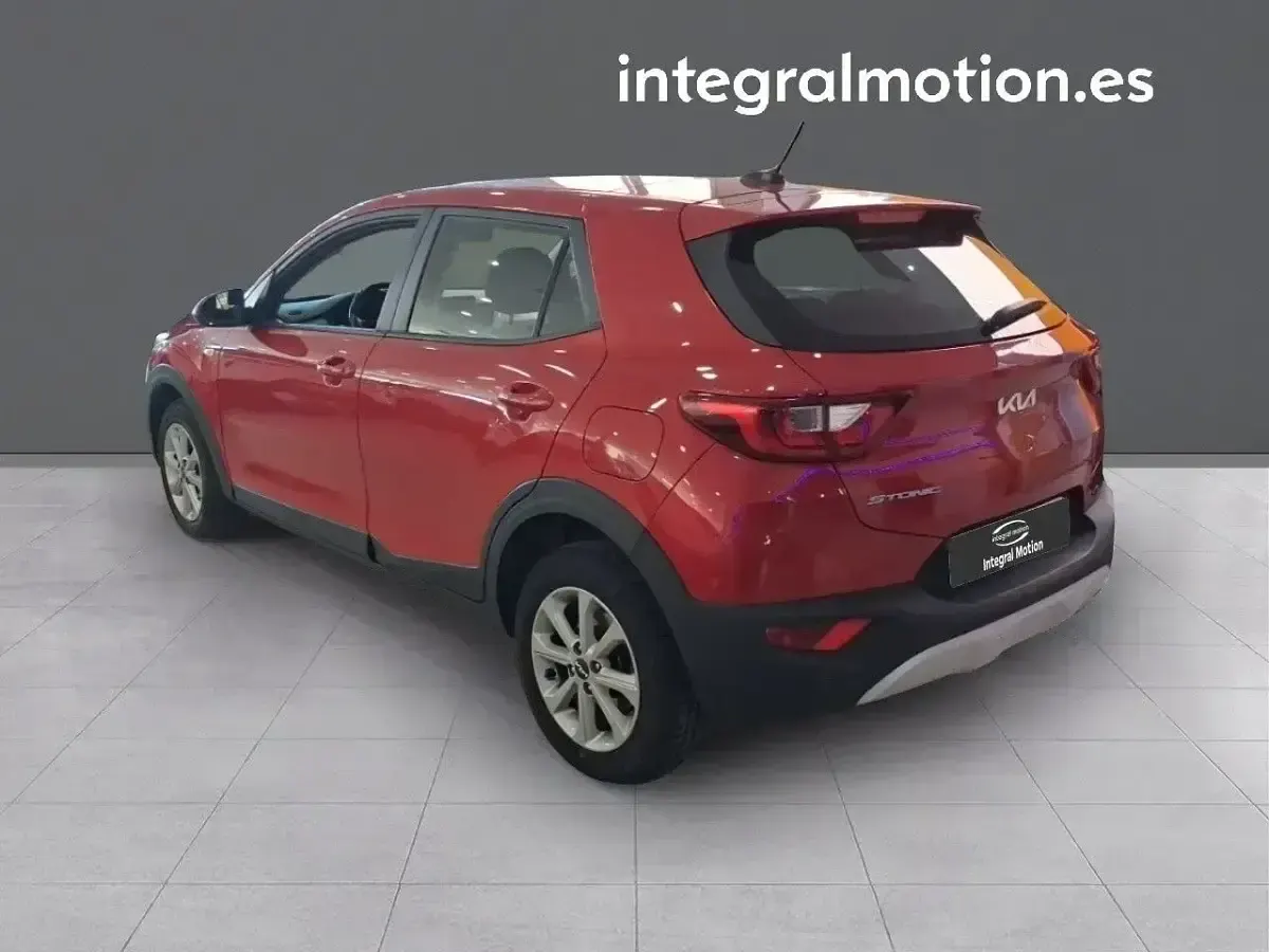 Usado Kia Stonic 84 CV (61 kW) 2022 Otro SUV