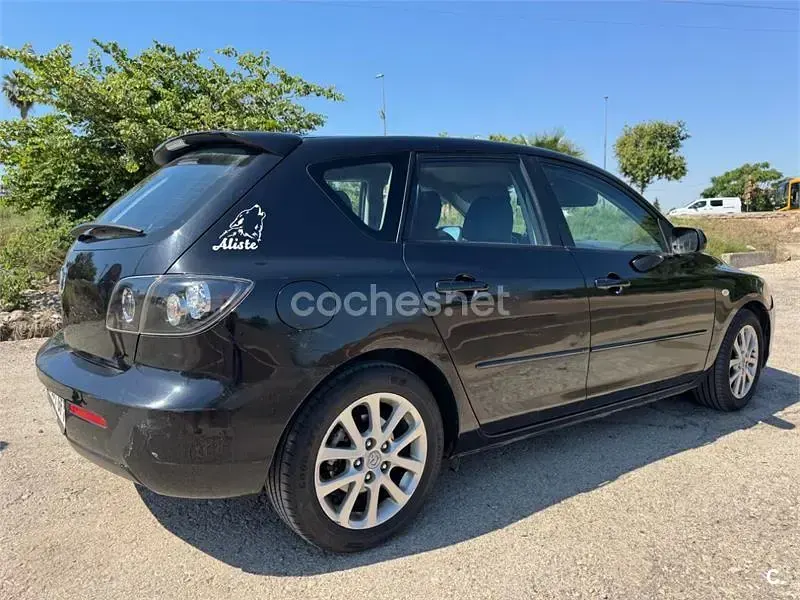 Usado Mazda 3 Active 109 CV (80 kW) 2008 Negro Berlina