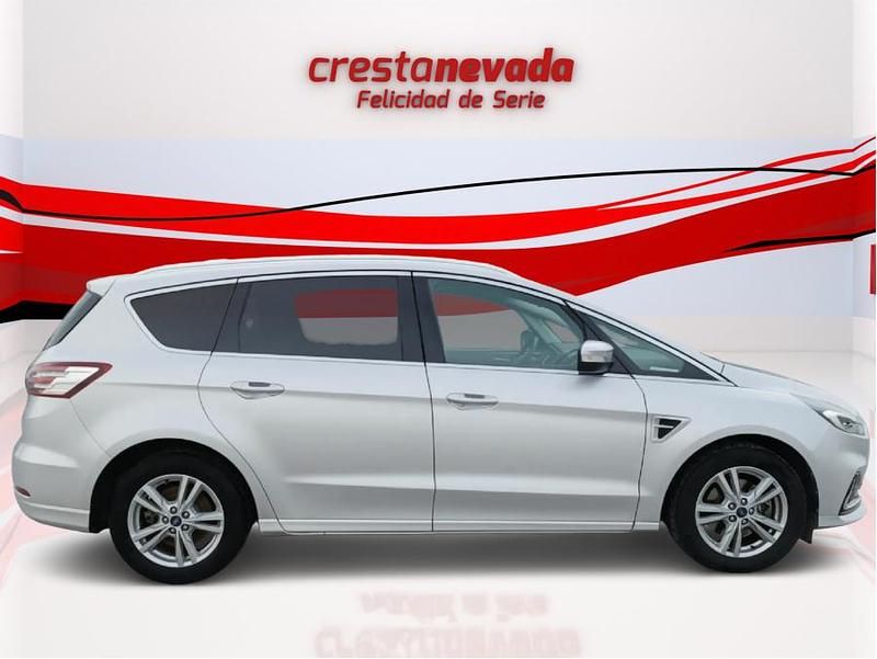 Usado Ford S-MAX Titanium 150 CV (110 kW) 2022 Monovolumen