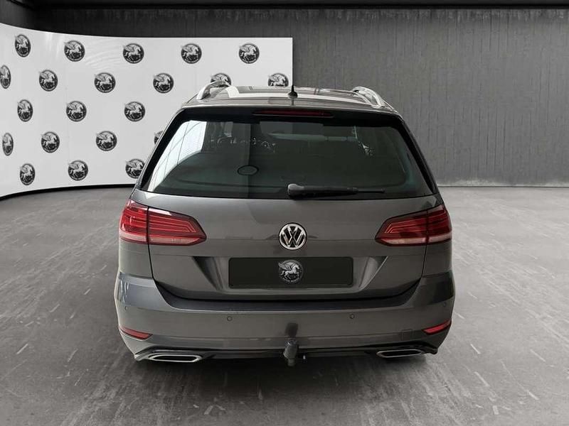 Usado VW Golf VII Sportline 150 CV (110 kW) 2017 Gris / plata Familiar