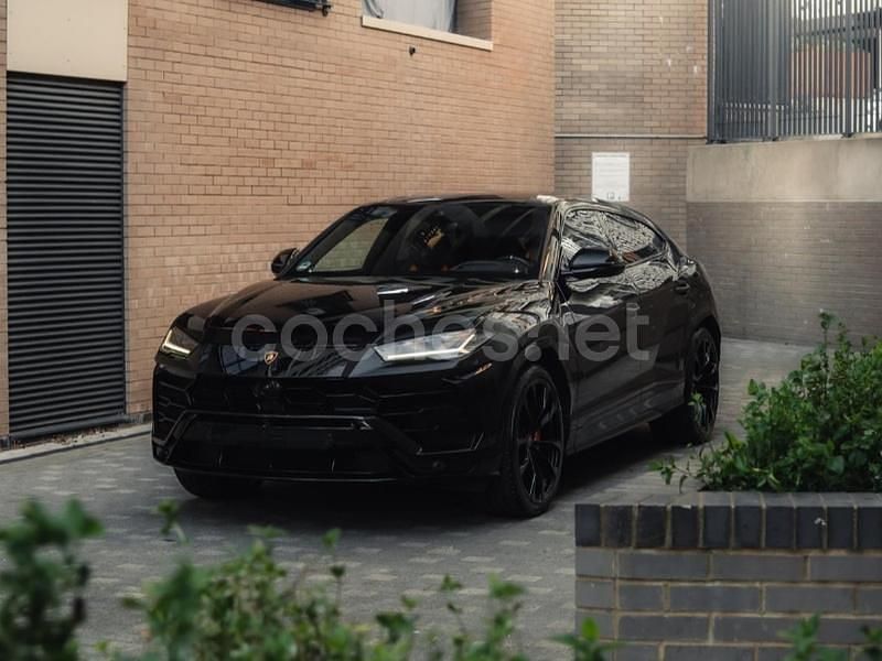 Negro Usado 2023 Lamborghini Urus SUV | 275.000 € - Imagen 1/4