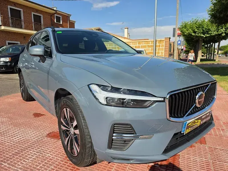 Usado Volvo XC60 Plus 200 CV (147 kW) 2022 Azul SUV