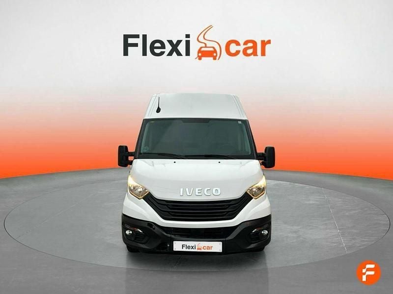 Usado Iveco Daily 156 CV (114 kW) 2022 Blanco Berlina