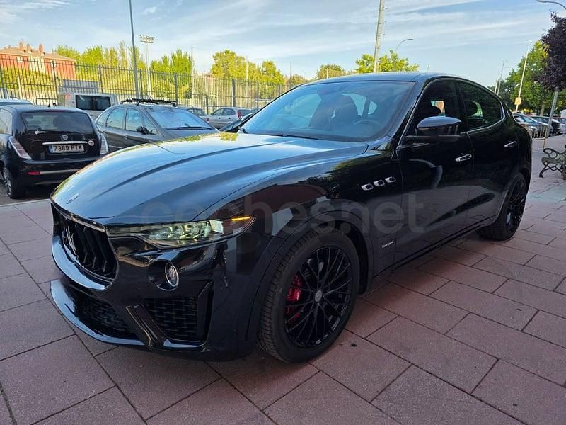 Usado Maserati Levante 350 CV (257 kW) 2021 Negro SUV