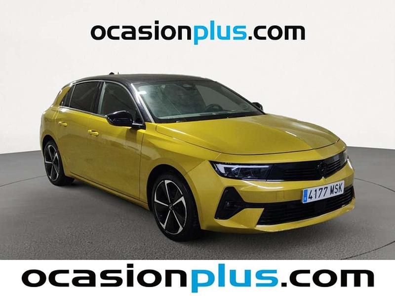 Usado Opel Astra S 131 CV (96 kW) 2024 Amarillo Utilitario