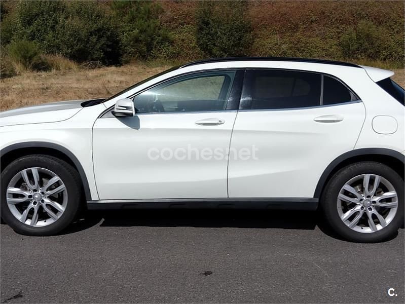 Usado Mercedes GLA200 Style 136 CV (100 kW) 2015 Blanco SUV