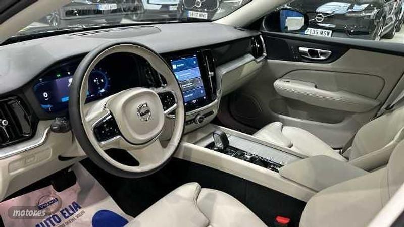 Nuevo Volvo V60 Plus 197 CV (144 kW) 2025 Azul Familiar