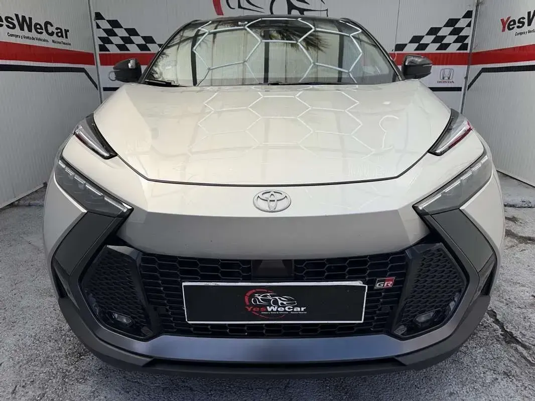 Usado Toyota C-HR Plus 223 CV (164 kW) 2026 Gris SUV